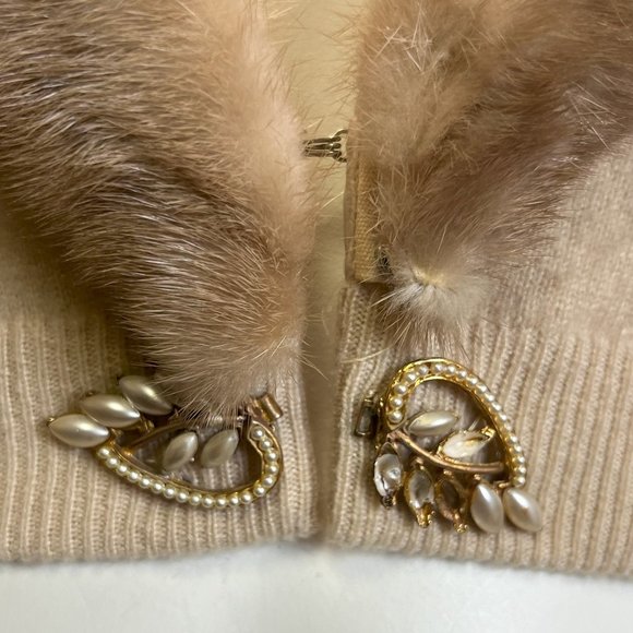 Bernard Altman Cashmere Sweater with Mink Fur Trim - Picture 6 of 10